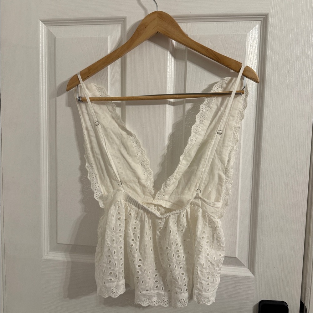 Elegant White Lace Skirt